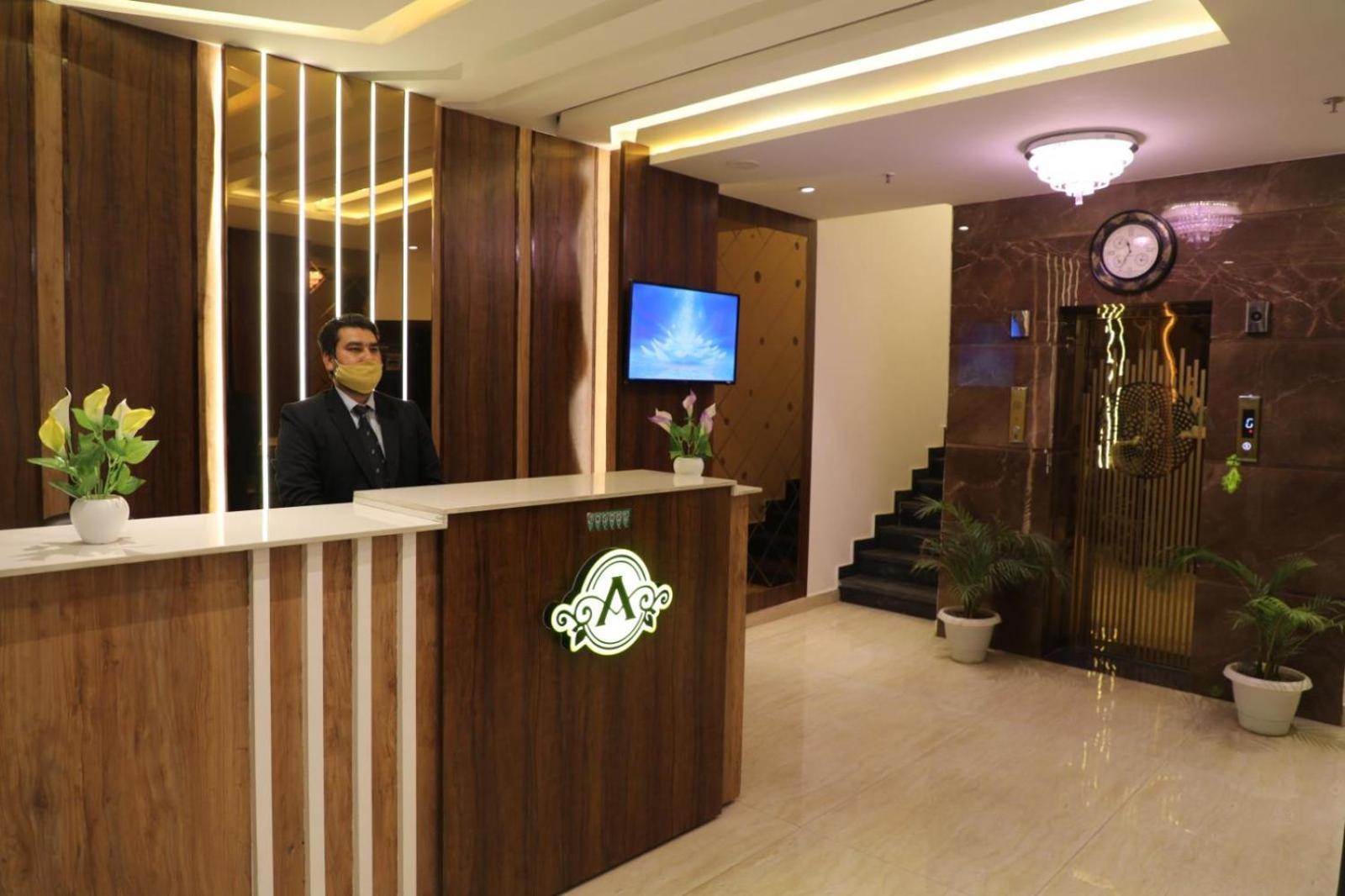 Hotel Avi Inn Amritsar Exteriör bild